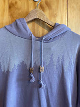 Load image into Gallery viewer, Size Large 10 Tree Purple Women&#39;s Sweater &amp; Sweatshirt
