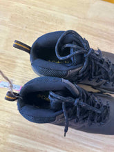 Load image into Gallery viewer, 8 Columbia Men's Hiking Boots
