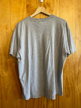 Load image into Gallery viewer, Size L Hanes Men's Short Sleeve Shirt
