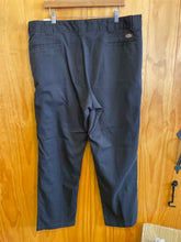 Load image into Gallery viewer, Size 42x32 Dickies Men's Pants
