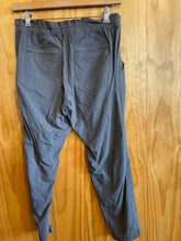 Load image into Gallery viewer, Size 8 Athleta Green Women's Pants
