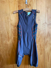 Load image into Gallery viewer, 2XU Mens M Cycling Clothing
