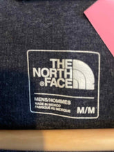 Load image into Gallery viewer, Size M The North Face Men's Long Sleeve Shirt
