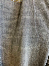 Load image into Gallery viewer, Size 18 Duluth Trading Blue Women's Jeans
