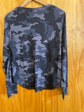 Load image into Gallery viewer, Size Medium Prana Black Women's Long Sleeve Shirt

