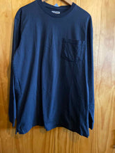 Load image into Gallery viewer, Size L Duluth Trading Men's Long Sleeve Shirt
