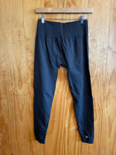 Load image into Gallery viewer, Size L GymShark Black Women's Leggings
