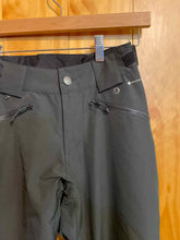 Load image into Gallery viewer, Size Small FlyLow Black Women&#39;s Snow Pants
