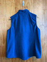 Load image into Gallery viewer, Size L Duluth Trading Men's Vest

