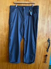 Load image into Gallery viewer, Size 38x30 Gerry Men's Pants
