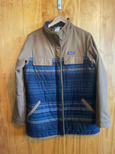 Load image into Gallery viewer, Women Size L Patagonia Blue Print Women's Jacket
