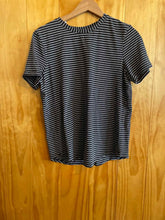 Load image into Gallery viewer, Size 10 Lululemon Black and White Women's Short Sleeve Shirt
