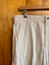 Load image into Gallery viewer, Size 34 Coolibar Men's Pants
