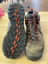 Load image into Gallery viewer, 9 Oboz Men's Hiking Shoes
