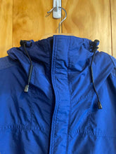 Load image into Gallery viewer, Size M Mountain Hardwear Men&#39;s Winter Jacket
