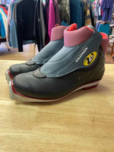 Load image into Gallery viewer, Salomon Cross Country Ski Boots

