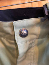 Load image into Gallery viewer, 686 Snowpants
