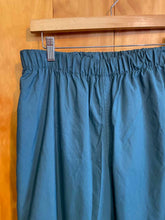 Load image into Gallery viewer, Size Large Columbia Men's Pants
