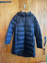 Load image into Gallery viewer, Women Size XL The North Face Black Women's Jacket
