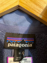 Load image into Gallery viewer, Size Medium Patagonia Blue Women's Sweater &amp; Sweatshirt
