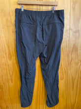 Load image into Gallery viewer, Size 14 REI Black Women's Pants
