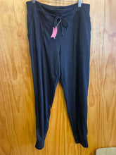 Load image into Gallery viewer, Size L Lole Black Joggers
