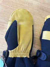 Load image into Gallery viewer, Saranac Gloves
