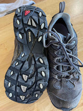 Load image into Gallery viewer, Shoe Size 7 Cabelas Grey Hiking Shoes
