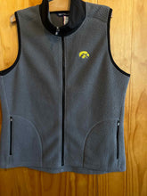 Load image into Gallery viewer, Size XXL Cutter &amp; Buck Men's Vest
