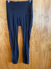 Load image into Gallery viewer, Size S Athleta Black Women's Leggings
