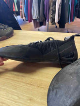 Load image into Gallery viewer, Black Diamond Shoes
