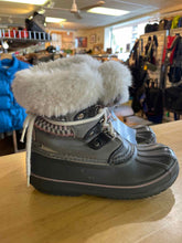 Load image into Gallery viewer, Child Size 13 London Fog Girl's Boy's Shoe &amp; Boot
