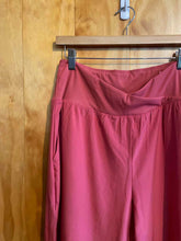 Load image into Gallery viewer, Size L Halara Red Women's Sweatpants
