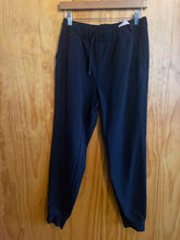 Load image into Gallery viewer, Size Medium Yogalicious Black Women's Pants
