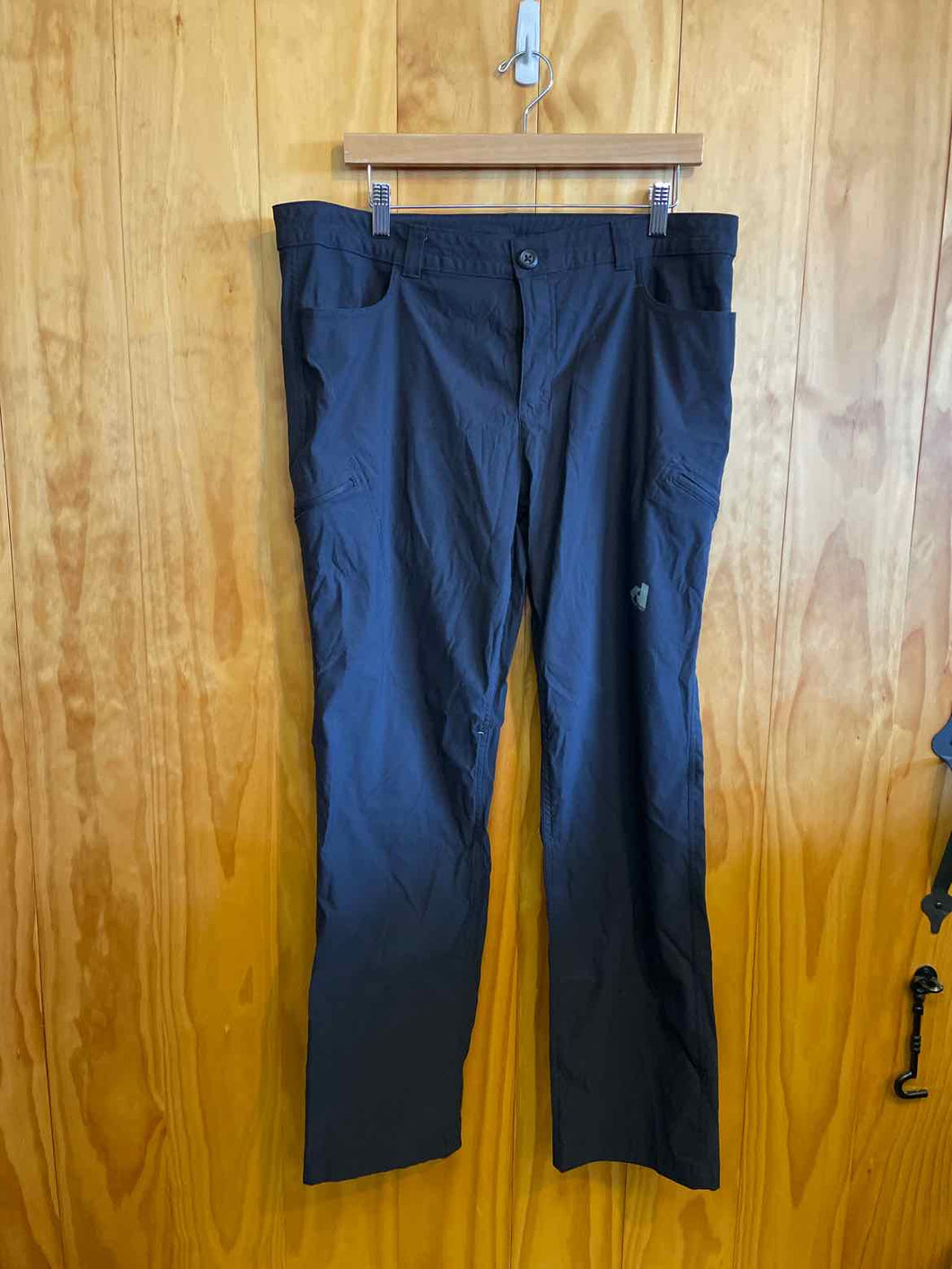 Size 16 Eddie Bauer Black Women's Pants