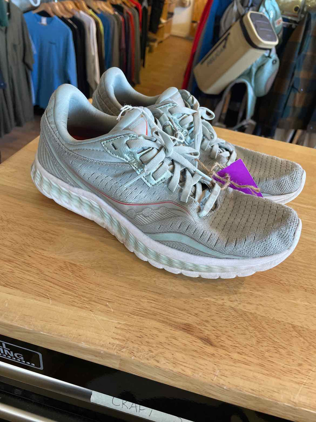 Women's Shoe Size 8 Saucony Sage Green Running Shoes