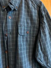 Load image into Gallery viewer, Size Large Duluth Trading Men's Long Sleeve Shirt
