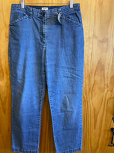 Load image into Gallery viewer, Size 12 LL Bean Blue Women's Jeans
