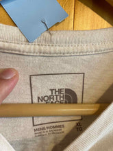 Load image into Gallery viewer, Size XL The North Face Men&#39;s Short Sleeve Shirt
