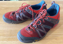 Load image into Gallery viewer, 9 Garmont Men's Hiking Shoes
