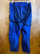 Load image into Gallery viewer, Size 34 Patagonia Men's Snow Pants
