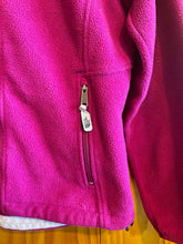 Load image into Gallery viewer, Size Medium The North Face Women&#39;s Fleece Sweatshirt
