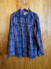 Load image into Gallery viewer, Size XL Mountain Khakis Men&#39;s Flannel

