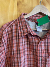 Load image into Gallery viewer, Size XL The North Face Men's Short Sleeve Shirt
