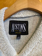 Load image into Gallery viewer, Size Small Austins Men's Sweater &amp; Sweatshirt
