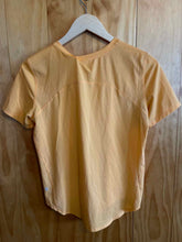 Load image into Gallery viewer, Lululemon Orange Women's Short Sleeve Shirt
