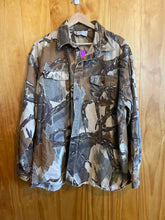 Load image into Gallery viewer, Size XL predator Men&#39;s Jacket
