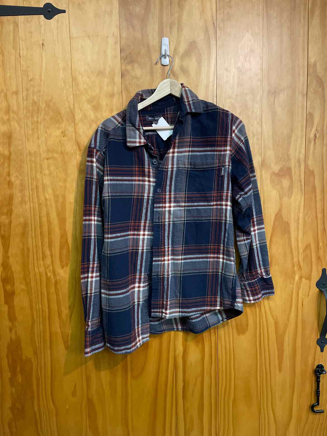 Size Medium Eddie Bauer Men's Long Sleeve Shirt