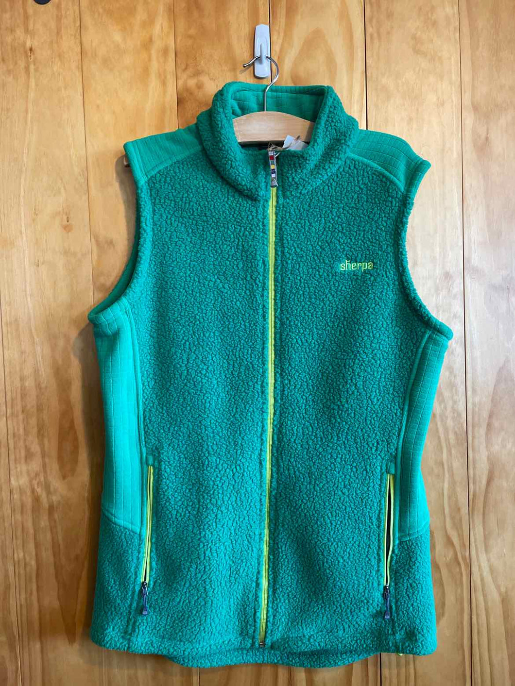 Size L Sherpa Men's Vest