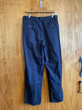 Load image into Gallery viewer, Size 35 Eddie Bauer Men&#39;s Pants
